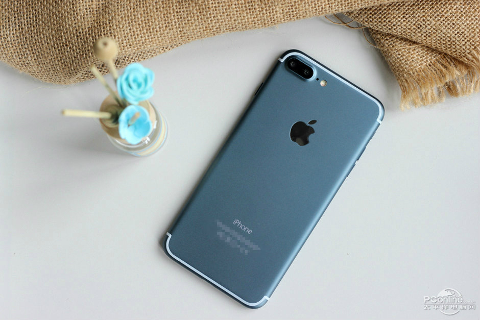 Bleu-Nuit-iPhone-7